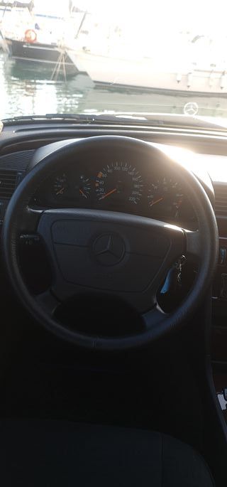 Mercedes-Benz Clase C 1997 220Diesel