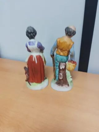 Pareja cerámica ancianos. 17 cm de alto