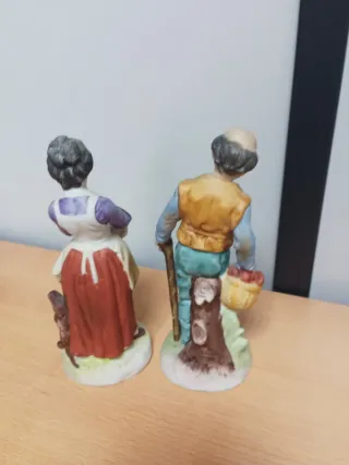 Pareja cerámica ancianos. 17 cm de alto