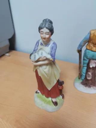 Pareja cerámica ancianos. 17 cm de alto