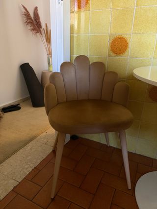 2 sillas terciopelo marrón