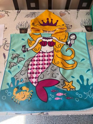 Capa de baño niña sirena con capucha