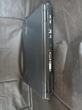 Portátil Fujitsu Siemens Negro/Gris