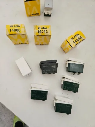 Lotto 10 Pulsanti Vimar Plana Eikon