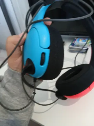 Cascos Nintendo Switch Azul y Rojo