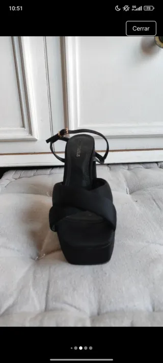 Sandalias de tacón negras Stradivarius