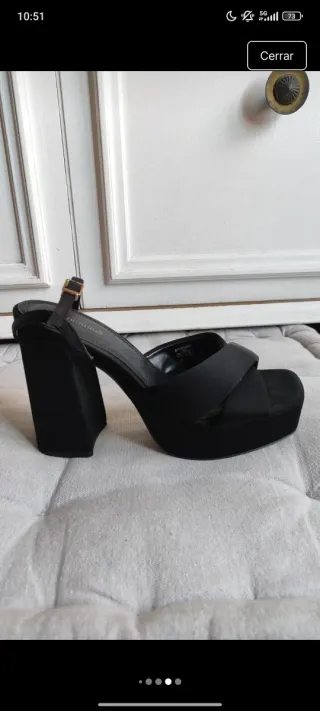 Sandalias de tacón negras Stradivarius