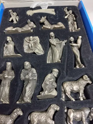 Belén Metálico 7cm Belenes del Mundo con portal