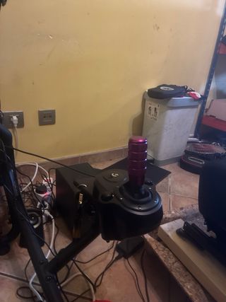 Simulatore Logitech Volante e Sedia