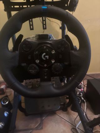 Simulatore Logitech Volante e Sedia