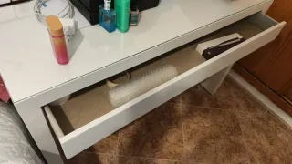 Tocador - escritorio MALM Ikea en Guardamar