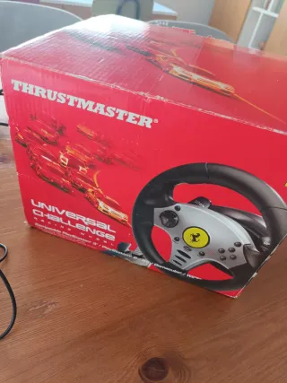 Volante y Pedales Thrustmaster PS3/PS2/PC