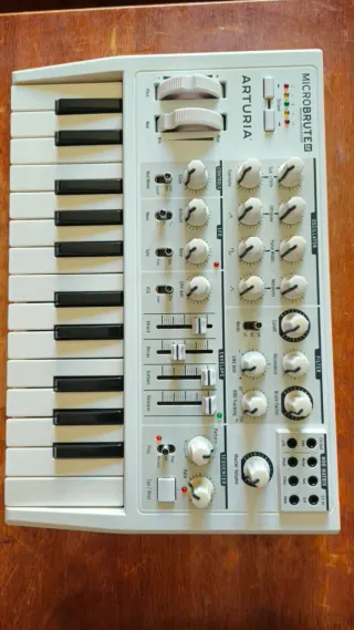 Arturia Microbrute SE Blanco
