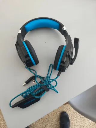 Cascos Gamer KOTION EACH Negros y Azules