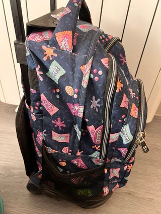 Mochilas Totto con ruedas para niña En buen estado