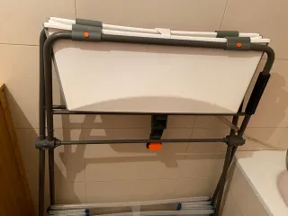 Bañera Stokke Flexi Bath con patas y soporte RN