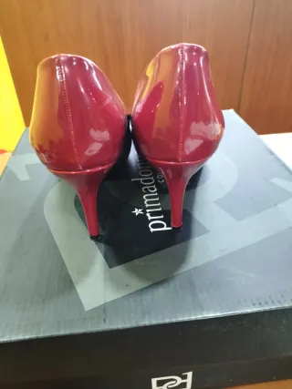 Décolleté lucide Prima Donna rosse n.39