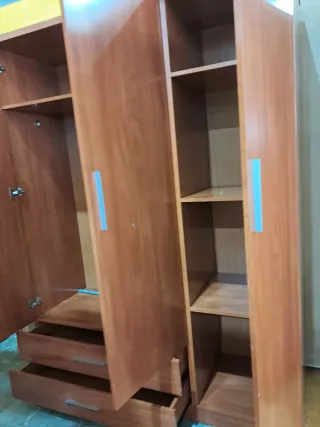 Armario 3 puertas madera