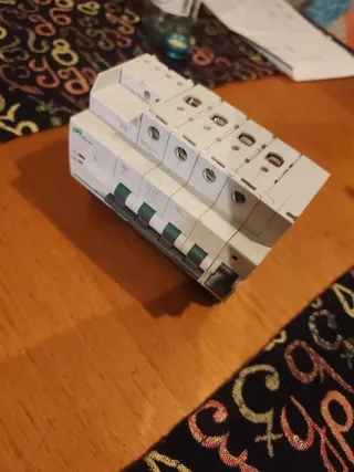 Protector Sobretensiones Cirprotec V-CHECK