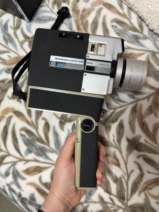 Cámara Super 8 Sankyo CM 300 + maletín