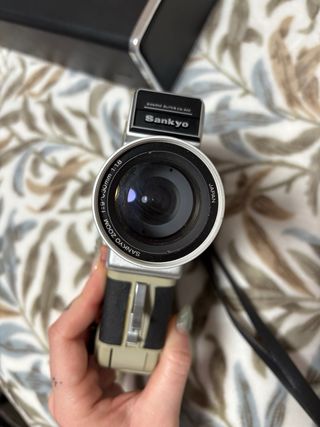 Cámara Super 8 Sankyo CM 300 + maletín