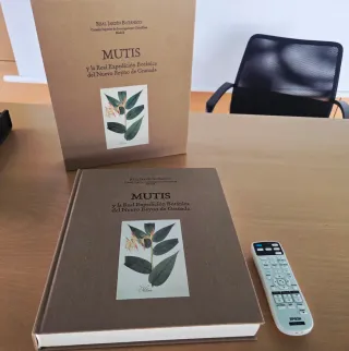 Libro botánico csic