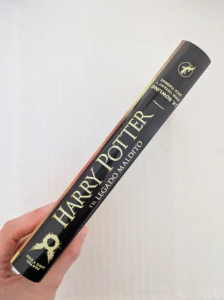 HARRY POTTER Y EL LEGADO MALDITO