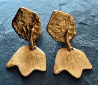 Pendientes Balenciaga Vintage Dorados martelé