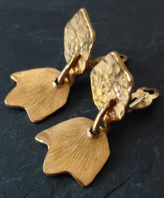 Pendientes Balenciaga Vintage Dorados martelé