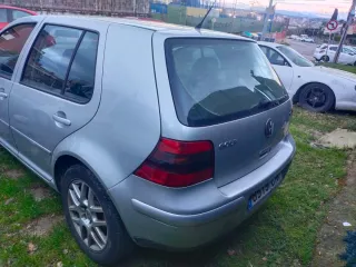 Volkswagen Golf 2003