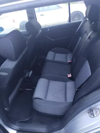 Volkswagen Golf 2003