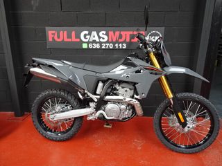 Suzuki DRZ 400 Enduro