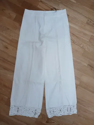 Pantalón culotte Zara bordado