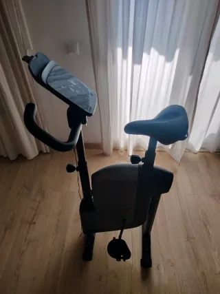 Bicicleta Estática Plegable NO FUNCIONA/REPARABLE