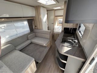 Caravana Hobby De Luxe 540 KMFe