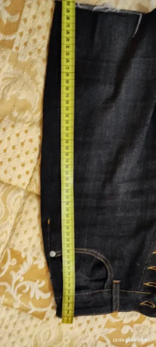 Pantaloni jeans donna corti con bottoni