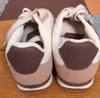 Zapatillas deportivas talla 40