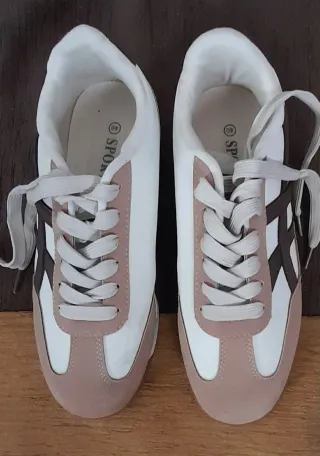 Zapatillas deportivas talla 40