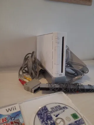 Nintendo Wii + Super Smash Bros. Brawl