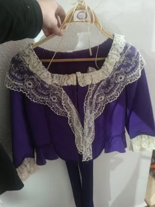 Corpiño morado con encaje y lazo T.38/40