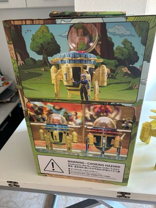 Máquina del Tiempo Trunks Resina GK