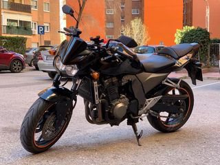 Moto Kawasaki Z750