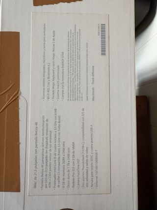 iMac 21,5” Retina 4K (2017) - caja y accesorios