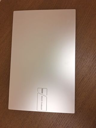 ASUS VivoBook 17.3 i7 16GB RAM 1TB SSD Plata