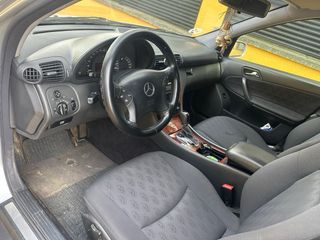 Mercedes-Benz Clase C 2004