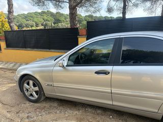 Mercedes-Benz Clase C 2004