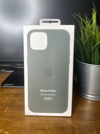 Funda iPhone 15 Plus Silicone Case MagSafe