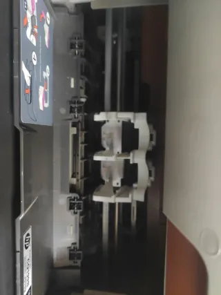 Impresora HP Deskjet 2050A Multifunción