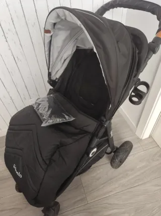 Carro de bebé Lionelo casi nuevo
