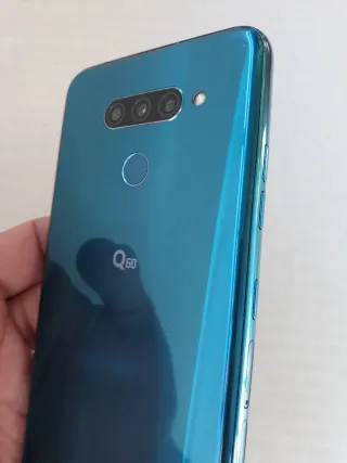 LG Q60 64GB  "NO NEGOCIABLE"